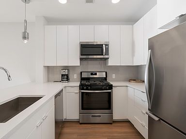 15 Father Jacobbe Rd APT 409, Boston, MA 02128 | Zillow