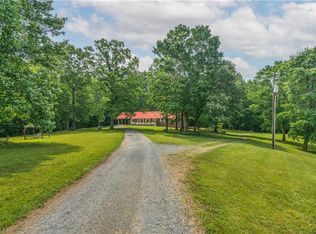 1130 Hawk Ridge Rd, King, NC 27021