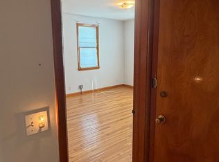 123 Heald St #1F, Carteret, NJ 07008