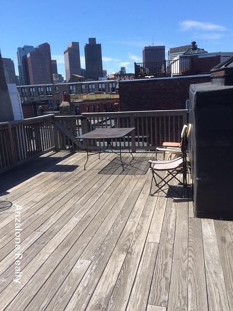 2nd image of 25 Cleveland Pl