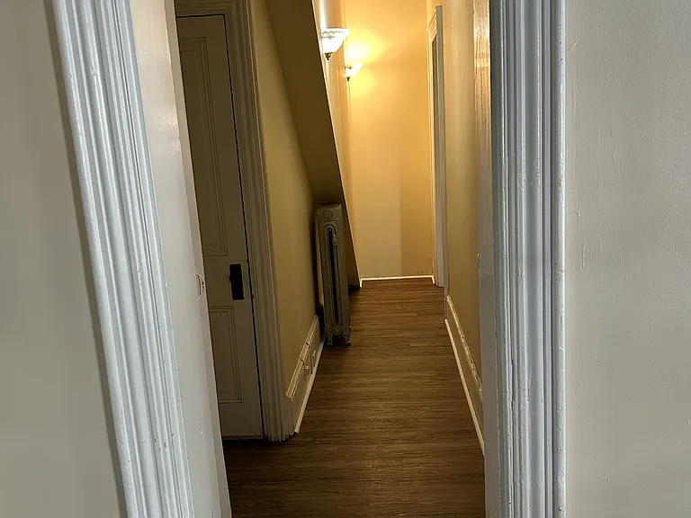 1021 Green St #1 — Photo 5