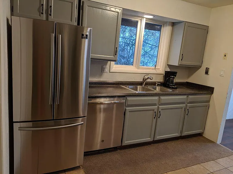 2562 Cortina Ln — Photo 11