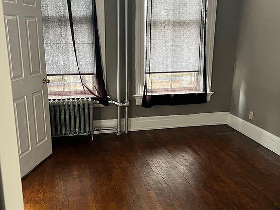 5th image of 10 W 7th St #3