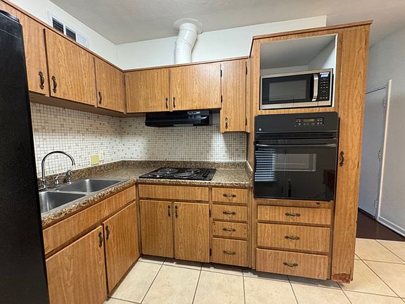2nd image of 6730 Edgewater Dr
