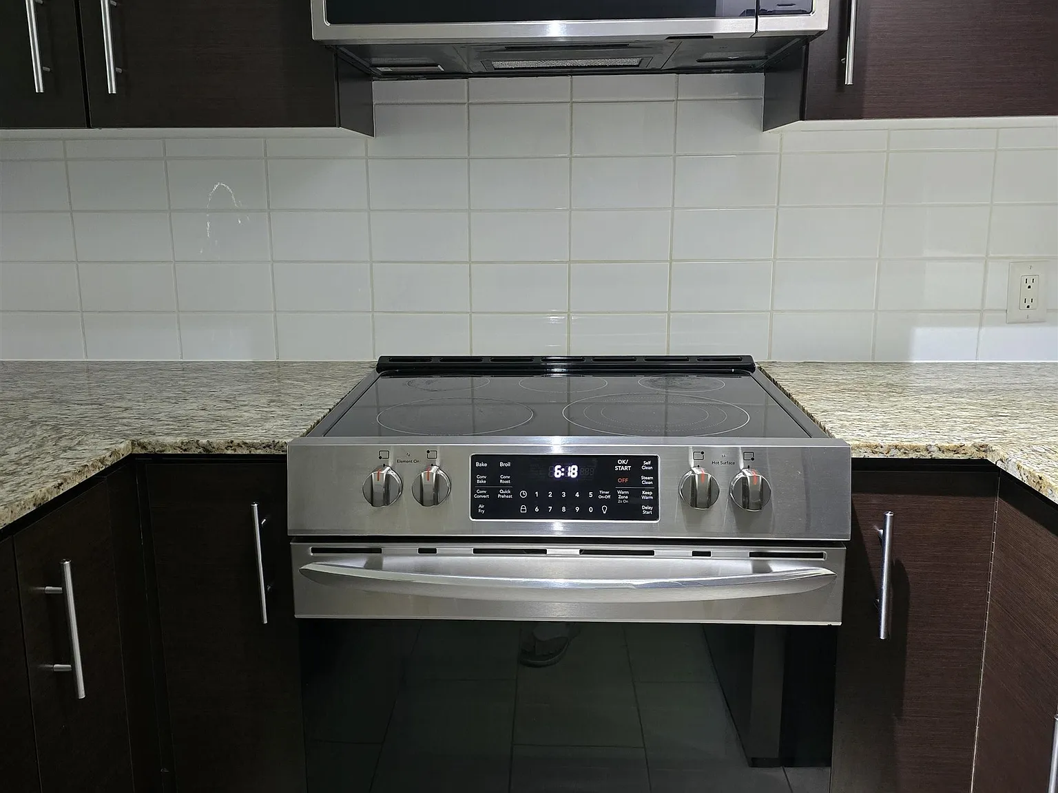 2 bed, 967 sqft, $2,450 — Photo 4