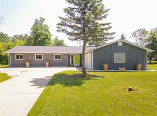 2044 Boston Rd, Hinckley, OH 44233