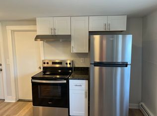 41 Elm St, Saco, ME 04072
