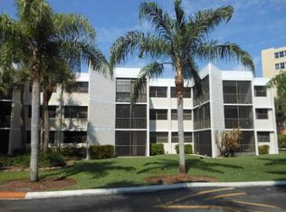 16475 Golf Club Rd APT 106, Fort Lauderdale, FL 33326