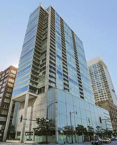 1st image of 611 S Wells St #1106