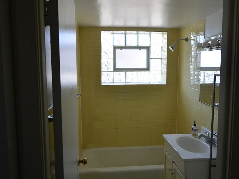 2032 Linden Ave #A — Photo 17