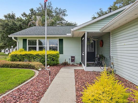 3rd image of 25948 Newcombe Cir