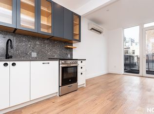 228 N 7th St #380, Brooklyn, NY 11211