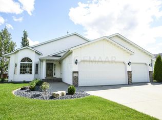 5069 Rose Creek Pkwy S, Fargo, ND 58104