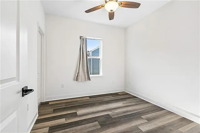 2033 Conti St — Photo 7