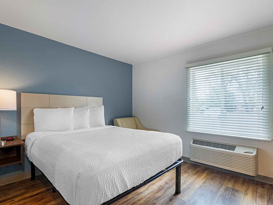 Studio Suite - 1 Queen Bed