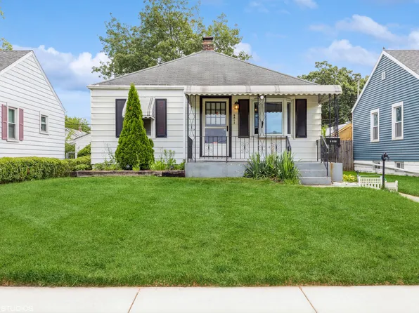 6811 Woodmar Ave, Hammond, IN 46323