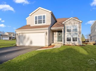 642 Nichole Ln, Geneva, IL