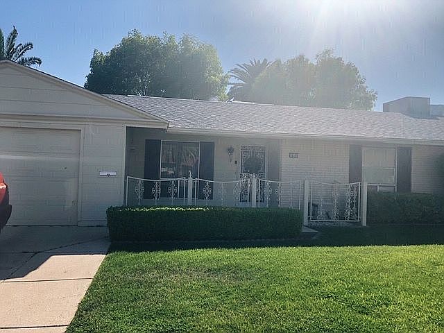 1st image of 10305 W Kingswood Cir