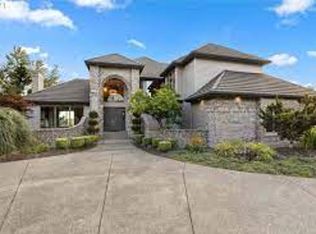 14607 SE Rivershore Dr, Vancouver, WA 98683