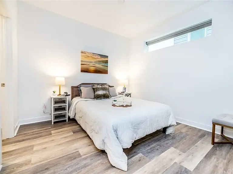 832 Aloe Pl — Photo 11