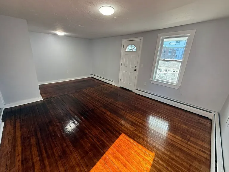 88 Cross St #2 — Photo 3