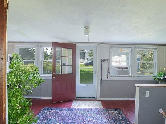 5th image of 21 Old Colony Dr