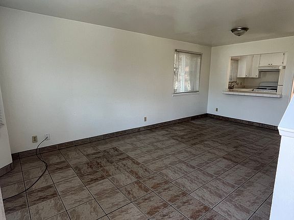 4th image of 107 W Ramona St