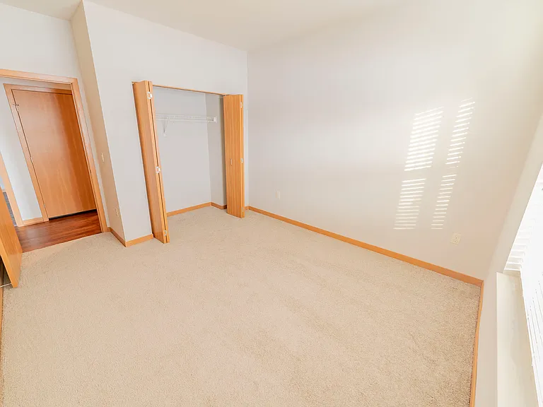 Mammoth Springs Apartments & Townhomes — Photo 67