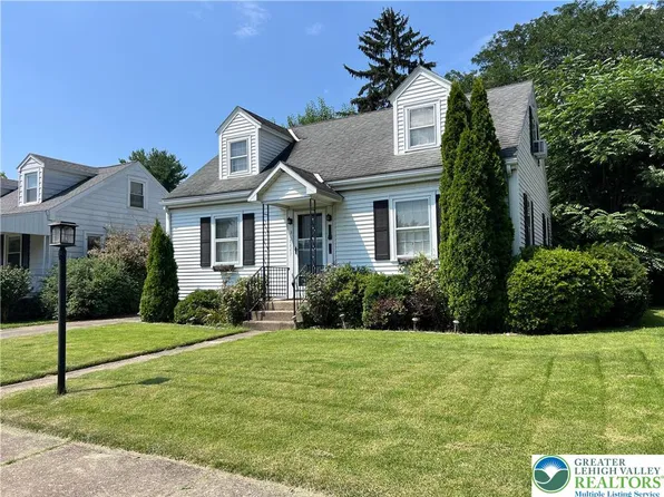 2229 Worthington Ave, Bethlehem, PA 18017