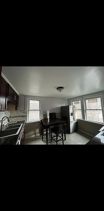 2nd image of 429 Auburn Ave