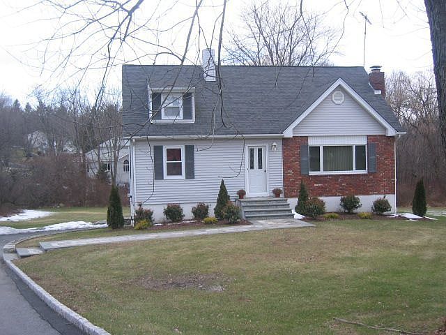 1st image of 3279 Linda Ct