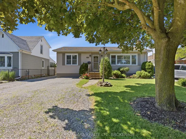323 Saint Paul St W, Saint Catharines, ON L2S 2E8