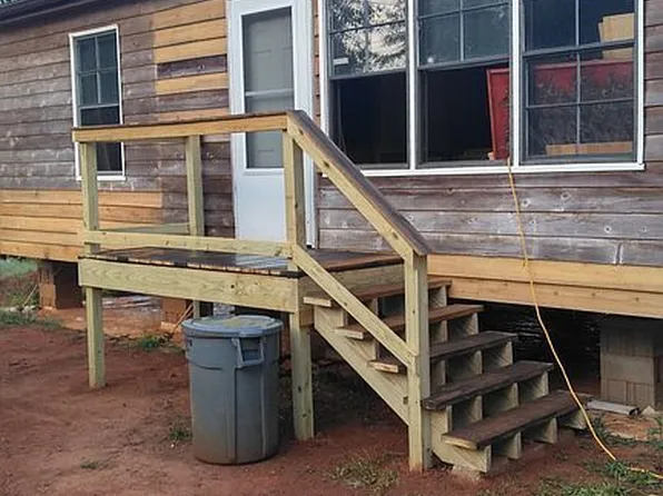 570 Lusk Rd, Six Mile, SC 29682