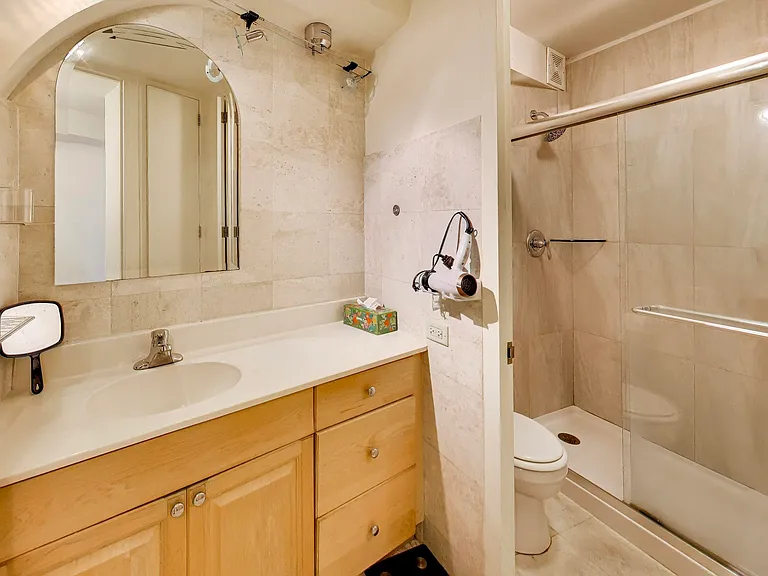 300 N State St #4702 — Photo 10