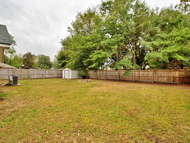 1567 Pendleton Dr — Photo 21