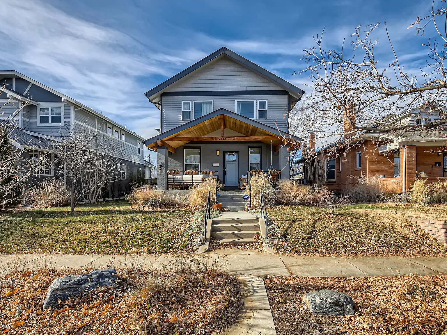 5 bed, 4106 sqft, $7,500 — Photo 1