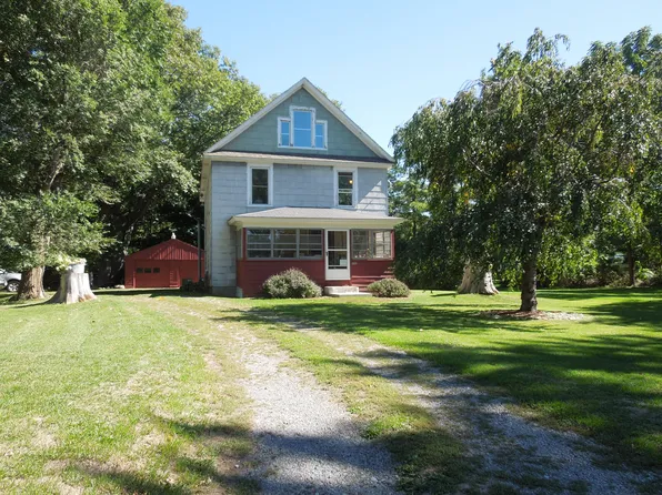 7267 S Lake Rd, Bergen, NY 14416