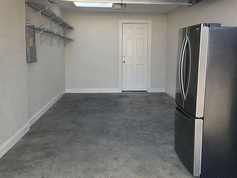 6115 N Albany Ave — Photo 3
