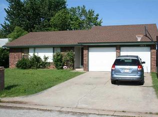 10313 S Hillcrest Dr, Oklahoma City, OK 73159