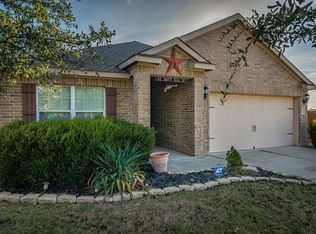 215 Dodge City Trl, Newark, TX 76071