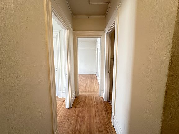 3rd image of 1101 Pine St APT 201