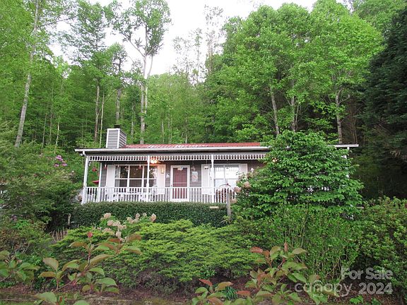 4th image of 1053 Mountain Lake Dr