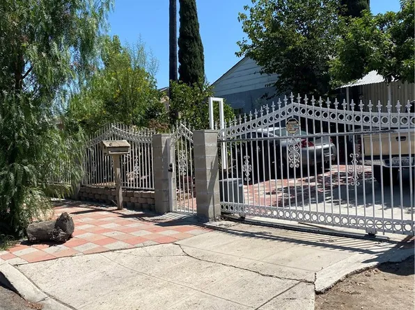 7660 Radford Ave, North Hollywood, CA 91605
