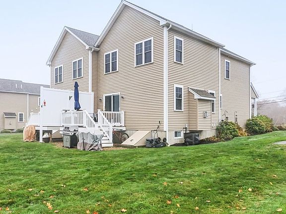 2nd image of 85 Maple Ave #A