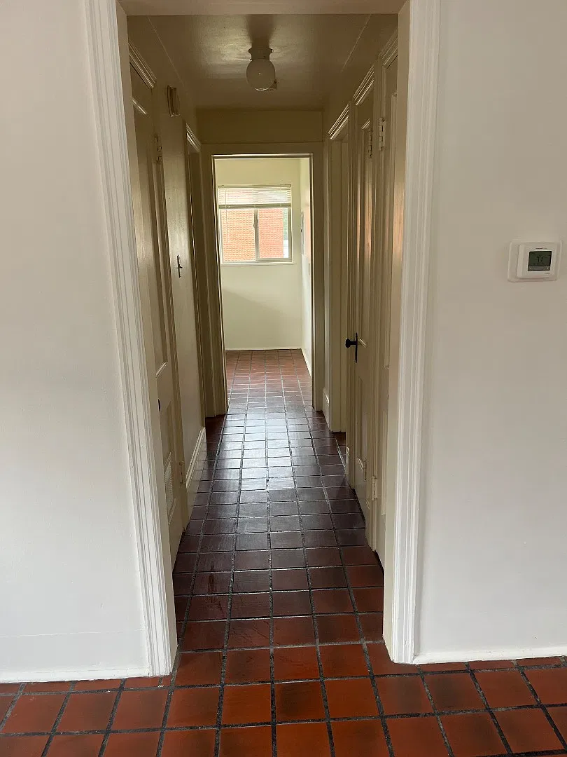 498 Arch St - Apt 498 — Photo 3