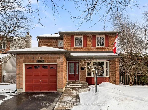 6068 Meadowglen Dr, Ottawa, ON K1C 5R7