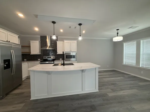 1998 Douglas Dr #284, Tarpon Springs, FL 34689