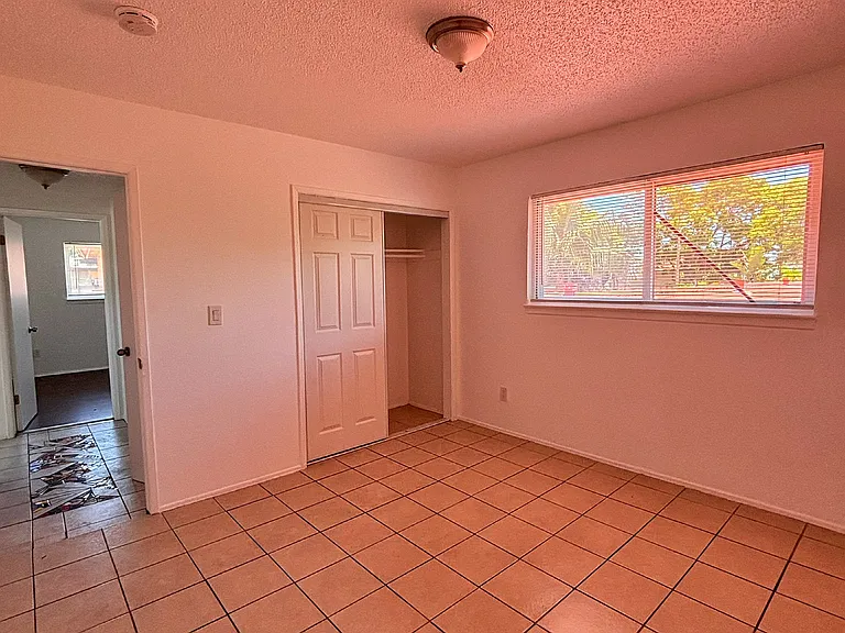 1610 Evergreen St #D — Photo 6