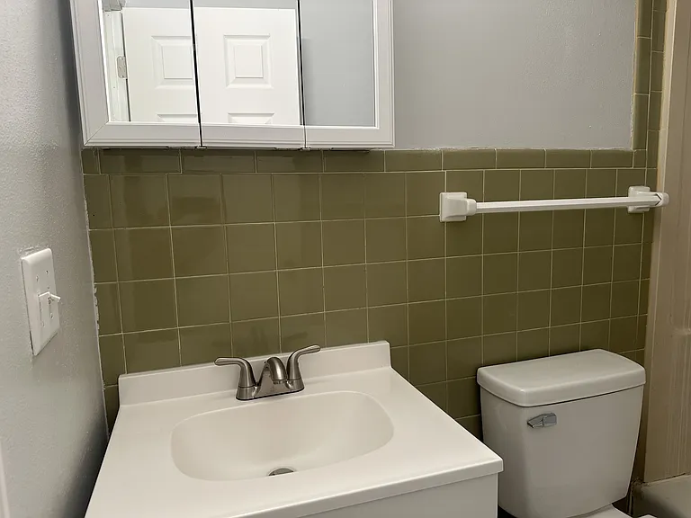 3221 Holiday Dr — Photo 21