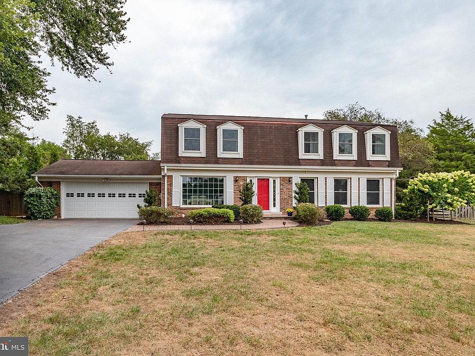 1st image of 6113 Saddle Horn Dr